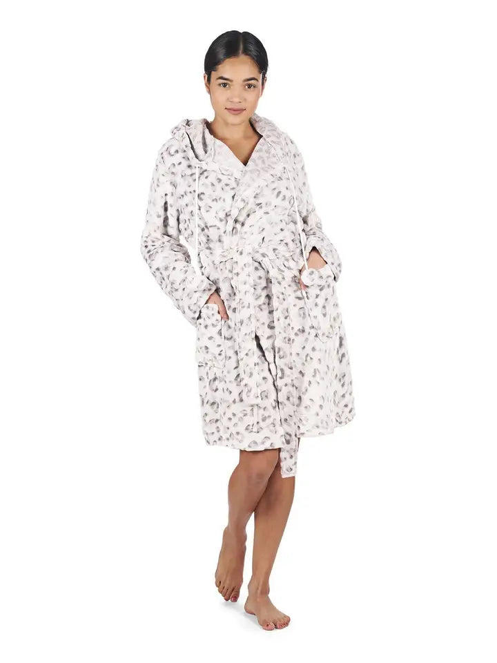 Leopard Plush Robe – Colquitt Bath Co.